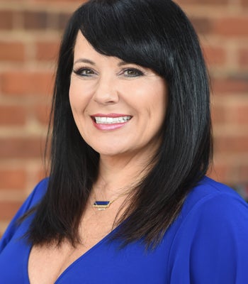 Portrait of Lisa Alexander, Broker-in-Charge / President/ TV Host of The American Dream.